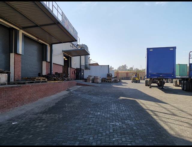 4,575M² WAREHOUSE FOR SALE IN DENVER